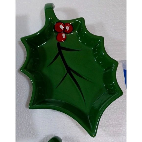 Set of 5 Temp-tations by Tara Cardinal HOLLY Leaf Serving Snack Appetizer Plates - Picture 5 of 8